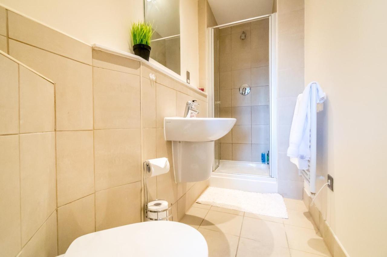 Spacious City 2 Bed, 2 Bath, Free Parking & Wifi Sheffield Exterior photo